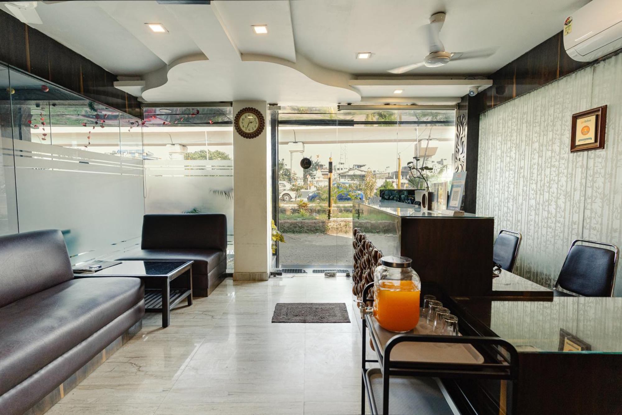 Hotel Sheldon International Near Science City Колката Екстер'єр фото
