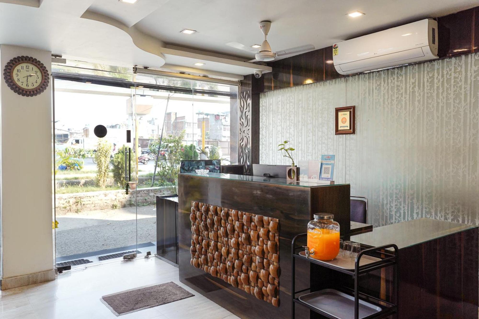 Hotel Sheldon International Near Science City Колката Екстер'єр фото