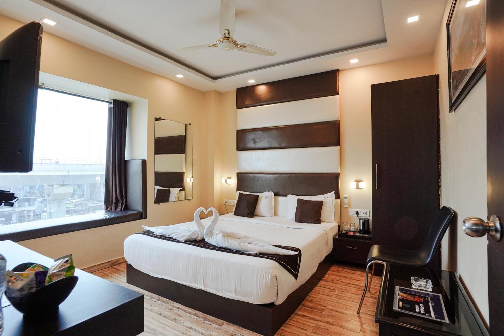 Hotel Sheldon International Near Science City Колката Екстер'єр фото
