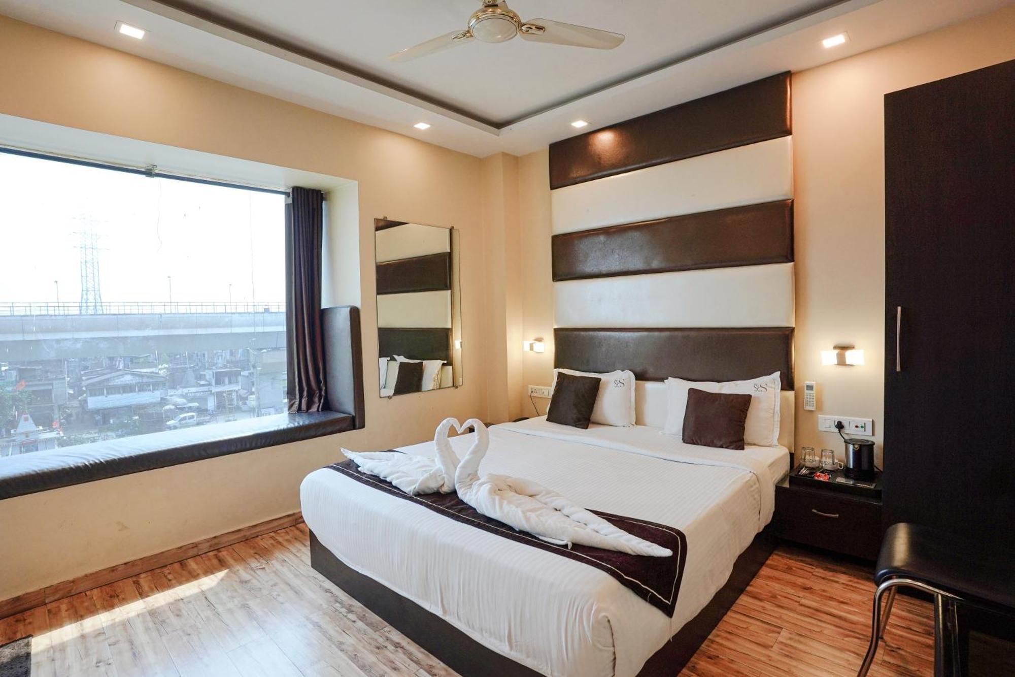 Hotel Sheldon International Near Science City Колката Екстер'єр фото