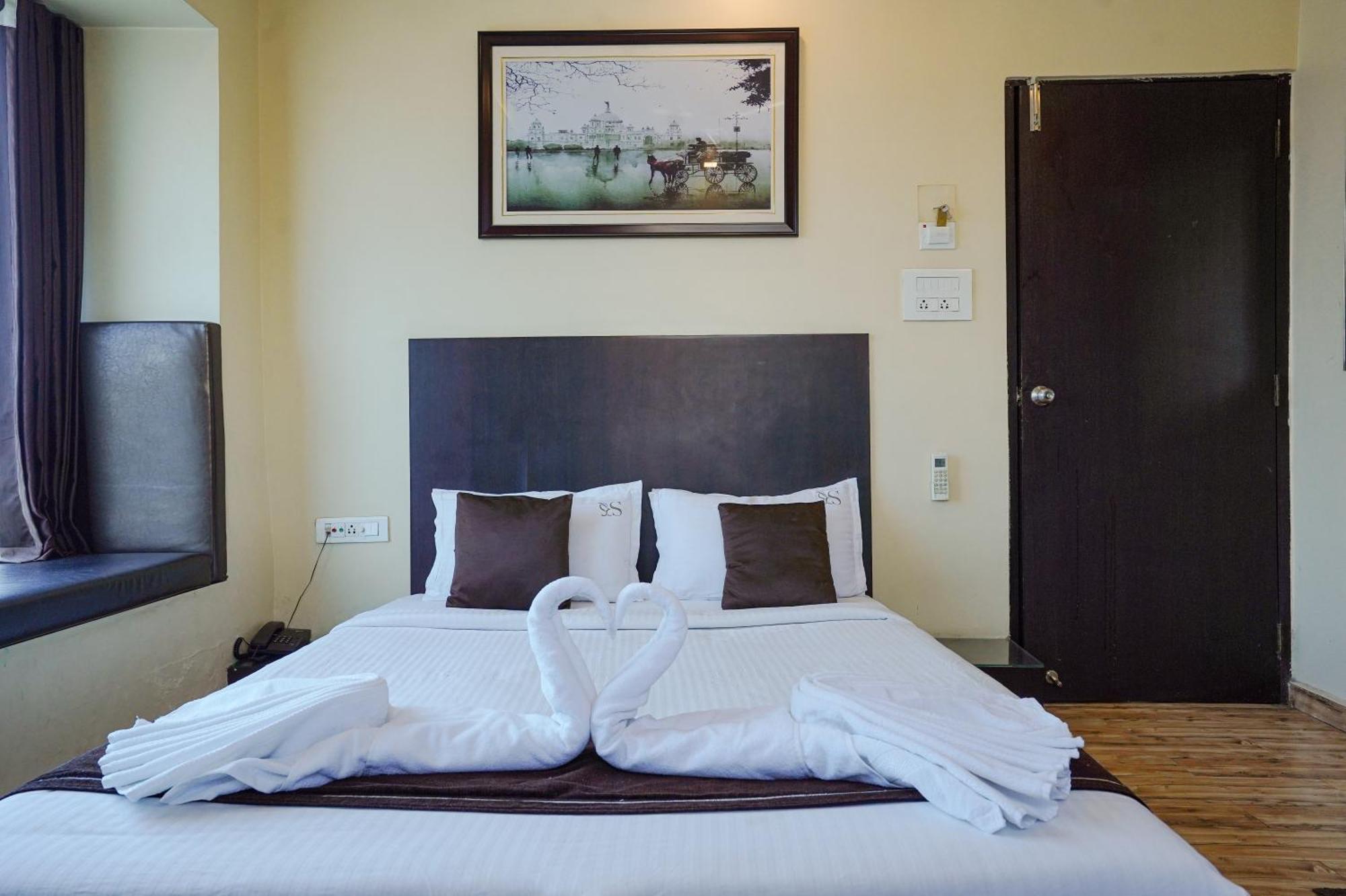 Hotel Sheldon International Near Science City Колката Екстер'єр фото