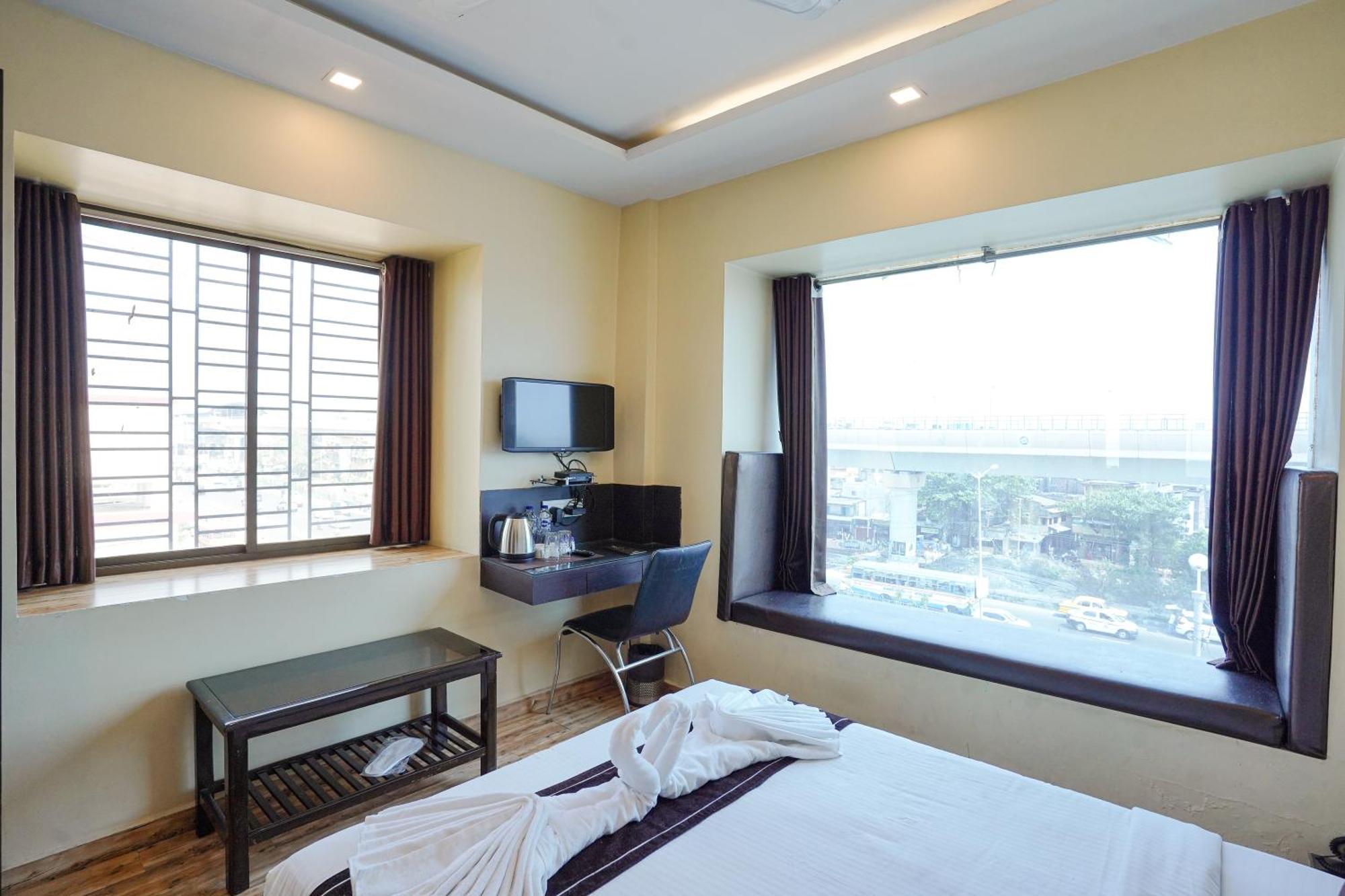Hotel Sheldon International Near Science City Колката Екстер'єр фото